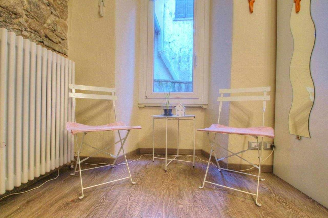 La Perla Piccolo Appartamento In Piazza أورتا سان جوليو المظهر الخارجي الصورة
